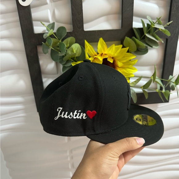 Yankee Custom Hat “Justin” name - Picture 3 of 6